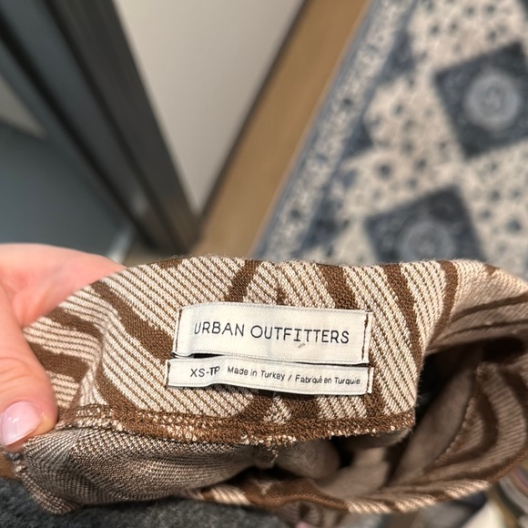 Chevron Patterned Pants - Picture 3 of 3